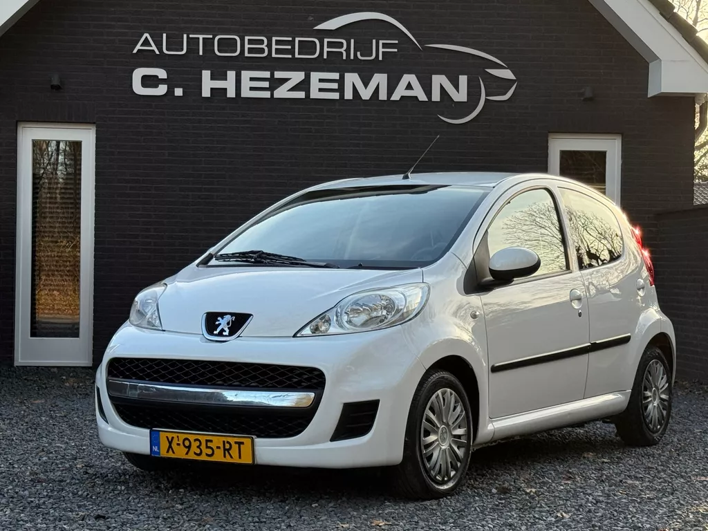 Peugeot 107 1.0-12V XR Automaat Airco 5 Deurs 102DKM Toerenteller Nieuwe APK