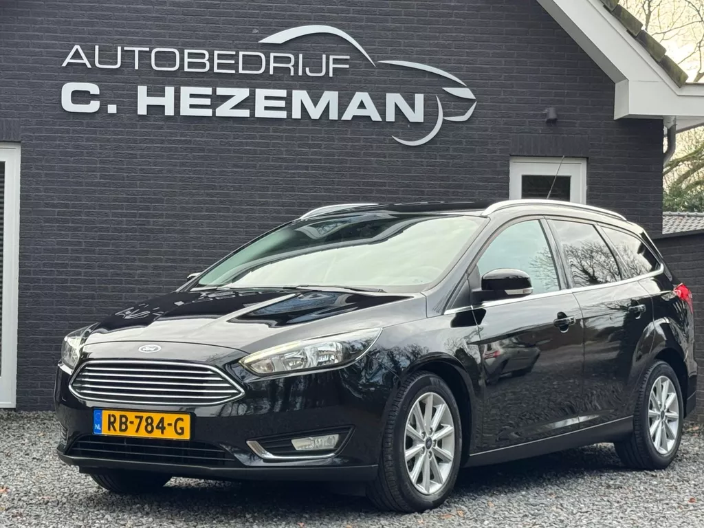 Ford Focus Wagon 1.0 Titanium Navigatie Cruise Control Bluetooth Led Trekhaak Sportvelgen