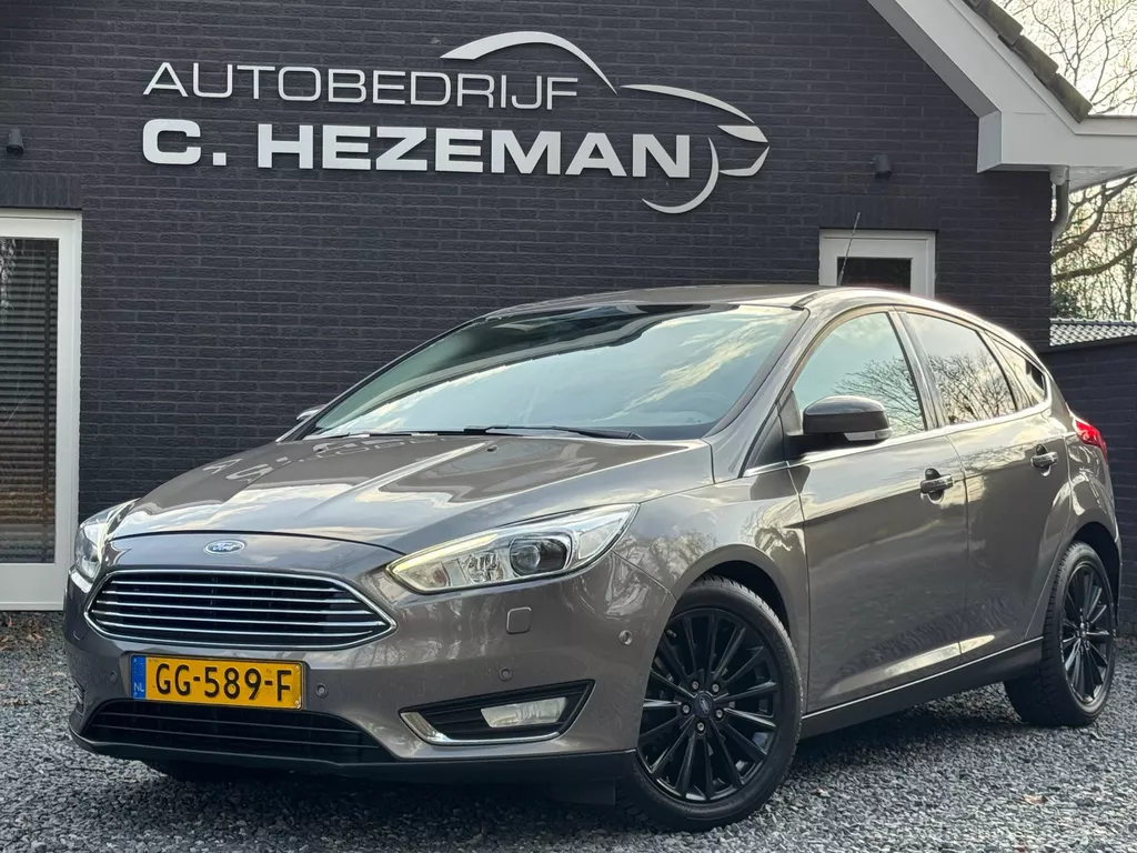 Ford Focus 1.5 Titanium Edition AUTOMAAT Navigatie Cruise Control Climate Control