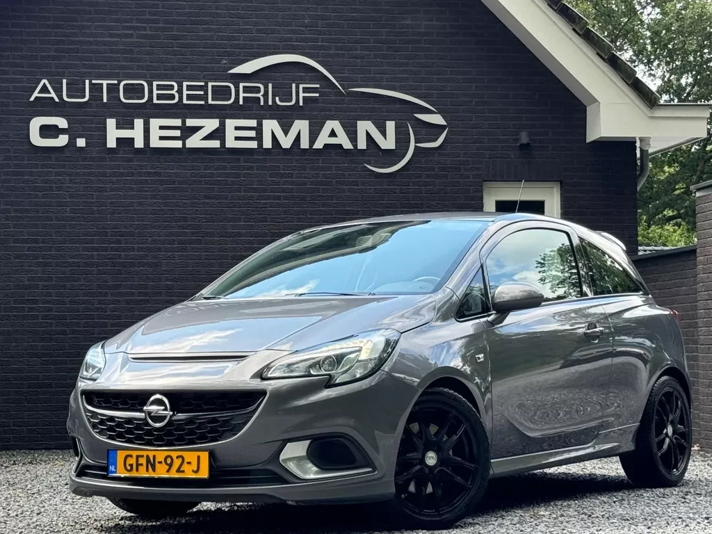 Opel Corsa 1.6 Turbo OPC 207 PK 1e eigenaar DealerOH Recaro Schaalstoelen CarPlay