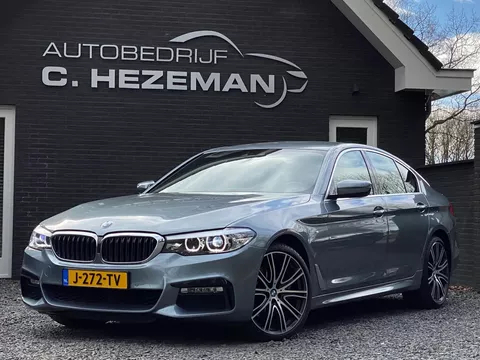 BMW 5 Serie 530i xDrive High Executive M-pakket Sfeerverlichting Harman Kardon Led Xenon