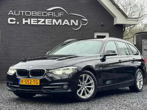 BMW 3-serie Touring 320i Edition Luxury High Executive LED Xenon Harman Kardon Sport interieur