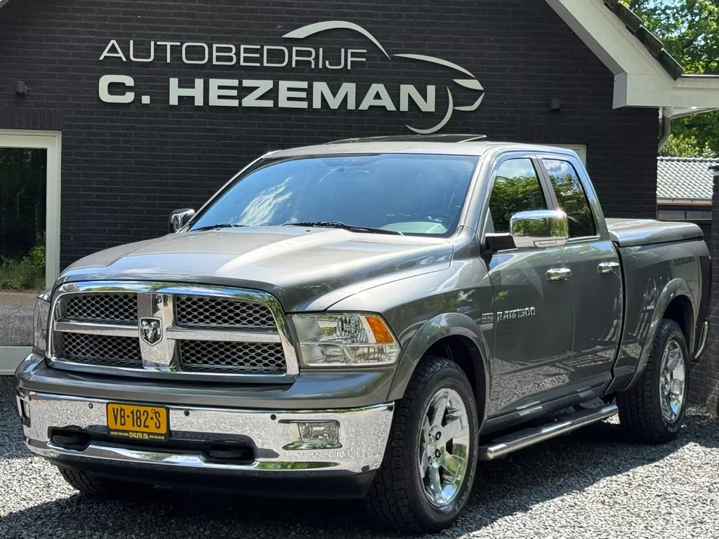 Dodge Ram 1500 5.7 V8 4x4 Quad Cab 6'4 Laramie PANODAK CAMERA LEER ALPINE EX BTW