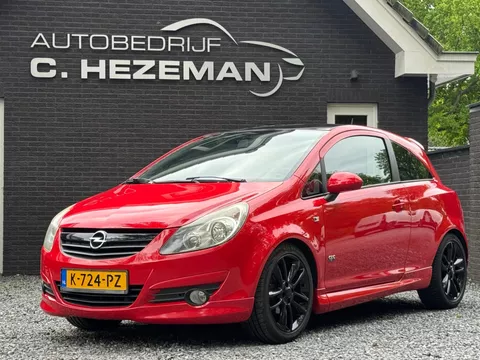 Opel Corsa 1.4-16V OPC LINE SPORT Cruise Control Navigatie ZWARTE ACCENTEN